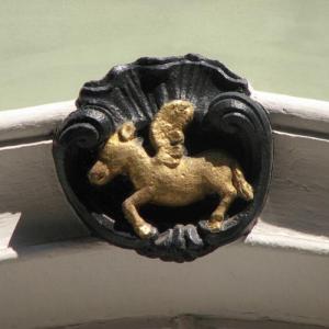 Gevelsteen van huis 't Vliegend Peert in Mechelen (foto Jan Smets)