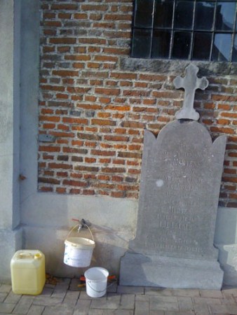 Kerkhof Sint-Clemenskerk, Minderhout