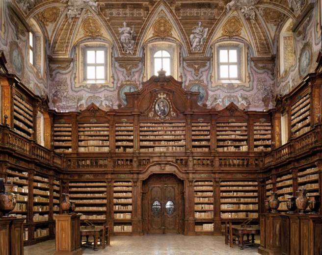 Libreria Girolamini, Napels